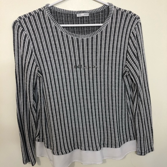 Zara’s grey and white long sleeve - Picture 1 of 3